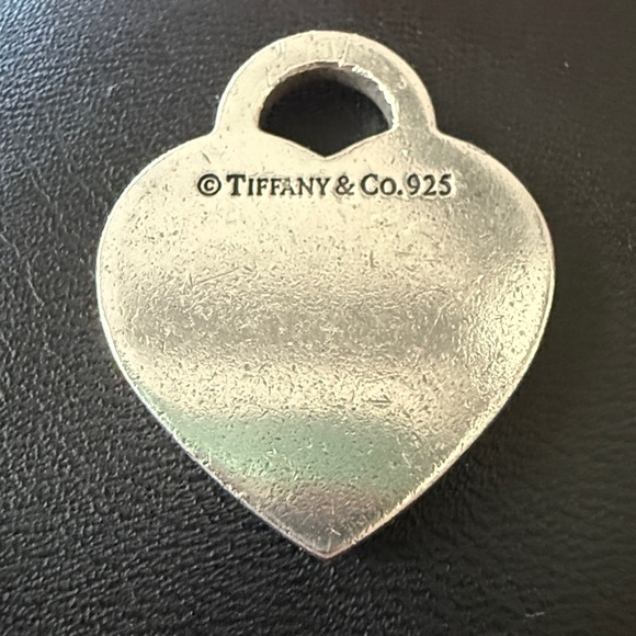 Tiffany & Co. Silver Heart Charm Pendant Vintage “Return to Tiffany Heart” 925 - Picture 5 of 10